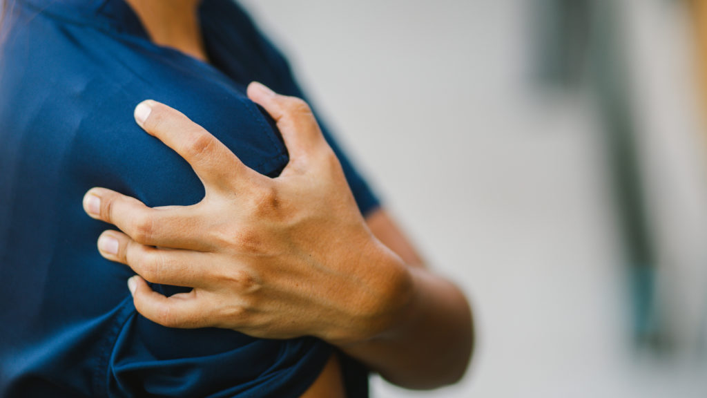 touch rotator cuff pain